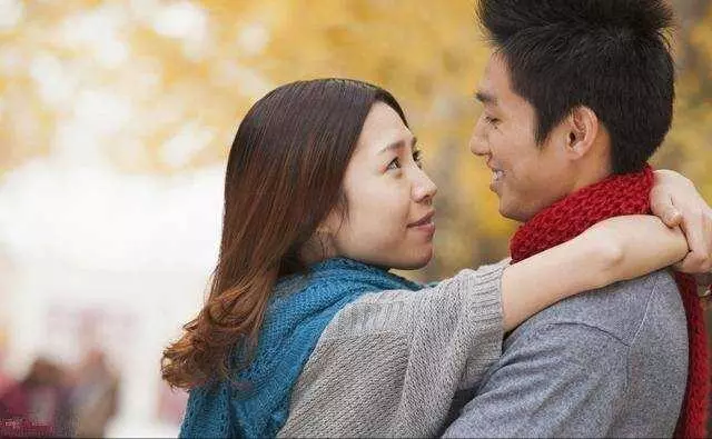 都說兒子不孝,去當上門女婿,看到兒子,雙腿發軟,有些站立不穩
