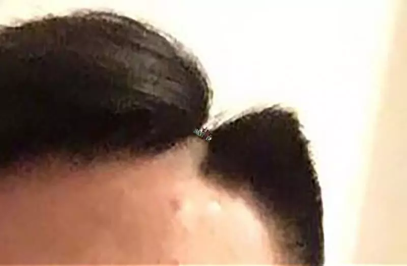 他的朋友剪了一個「很有問題」的油頭問大家意見怎樣,接著看到的神回讓大家都笑崩了!
