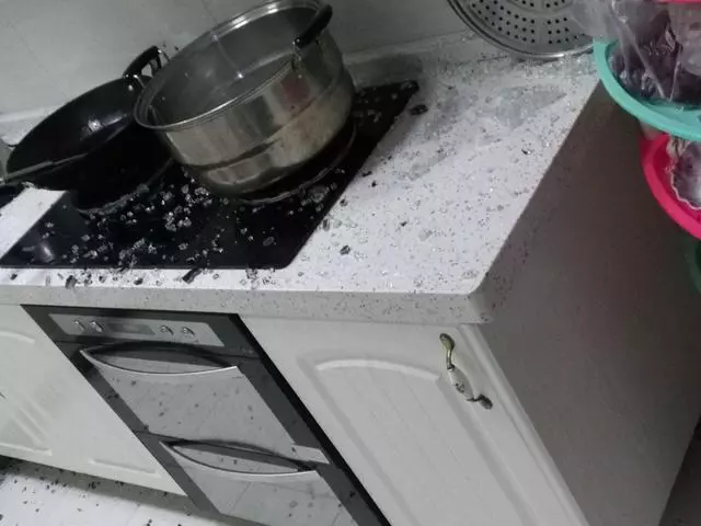 前夫向我提出復婚我拒絕了,半年後我出差他帶孩子,我現在很後悔