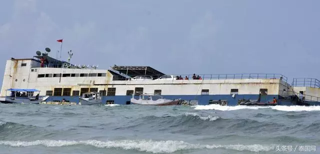 印尼載上百人渡輪傾覆 目前已致34人遇難
