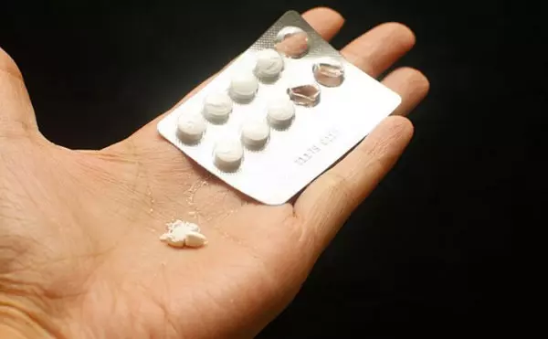 幾招幫助您清除臉上的痘痘 -