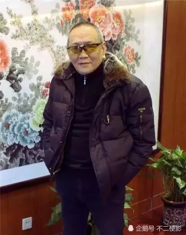 因玩弄王祖賢差點被活活燒死!如今因長相殘暴終身未娶67歲成這樣!