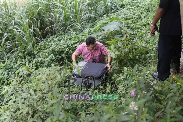 今午最新! 2屍體藏2行李箱 棄河邊