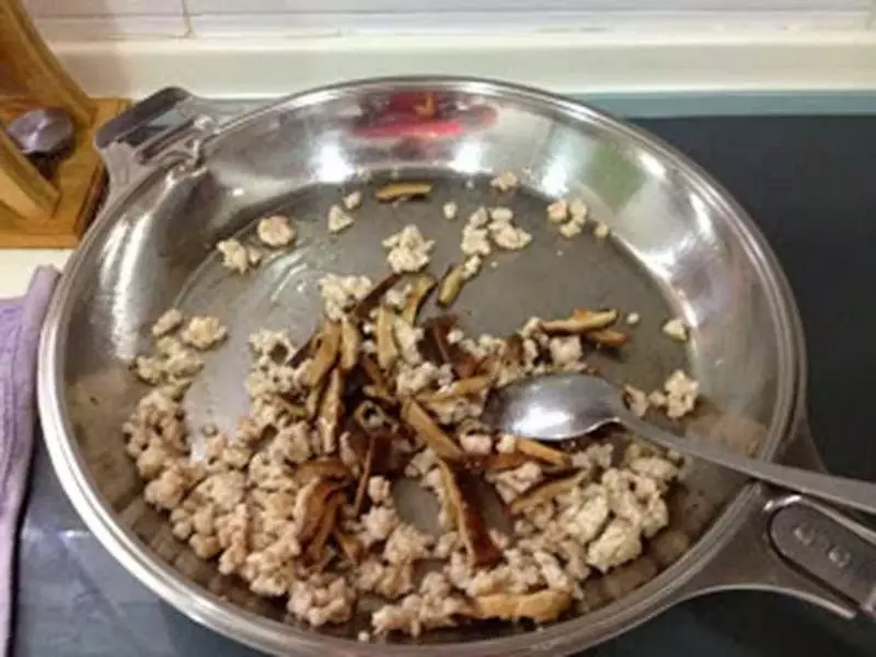 ◤板面の秘密?!◢ 板面最重要的精髓就在於「湯」!想要做出美味又好吃的板面就一定要跟著這食譜做啦~