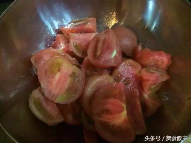 給孩子吃純天然沒有任何添加劑的「番茄醬」,自己動手做起來,簡直就是美味!