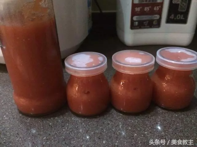 給孩子吃純天然沒有任何添加劑的「番茄醬」,自己動手做起來,簡直就是美味!