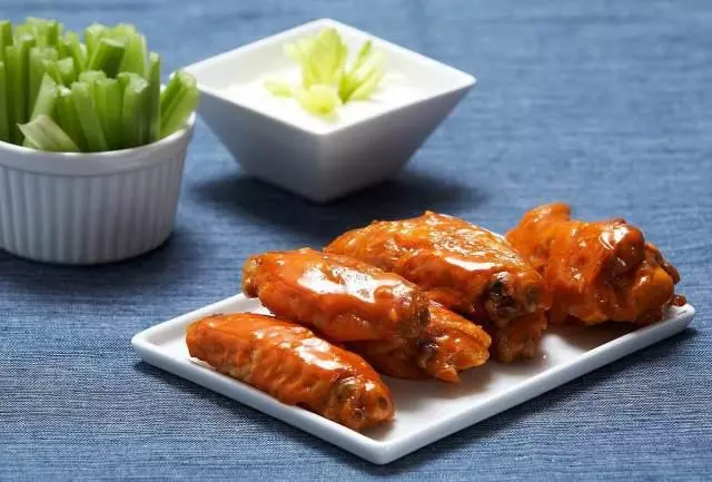 雞翅去骨小竅門,超方便!收藏