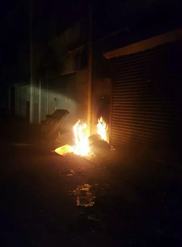 疑頑童後巷燒垃圾 牙醫診所 險大火