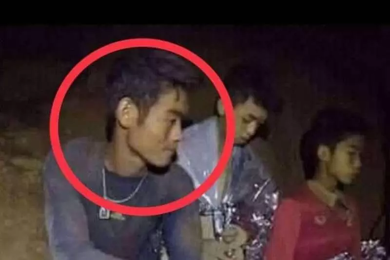 錯怪他了? 這一名教練只是受家長所委託, 卻被媒體誤會是害屁孩受困山洞的「第13位人」…
