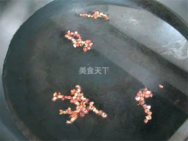 雞爪怎麼做好吃？雞爪的兩種家常做法，製做簡單，香味十足！