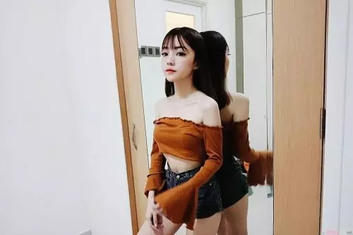 【拒絕Copy & Paste的網紅臉! 】大馬清純可愛正妹 —— Wenyek 一個Smile就讓人融化啦~