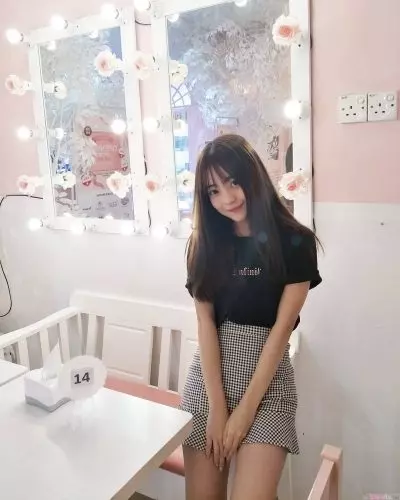 【拒絕Copy & Paste的網紅臉! 】大馬清純可愛正妹 —— Wenyek 一個Smile就讓人融化啦~