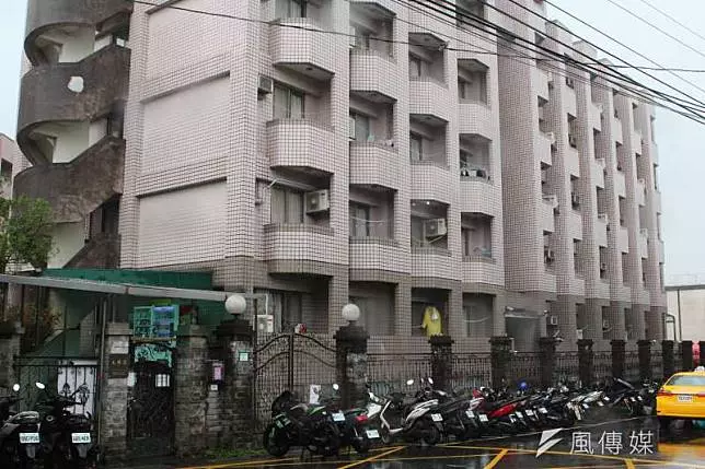 大群館確定解約!王明鉅:無法讓對手一刀斃命,只好用爛招