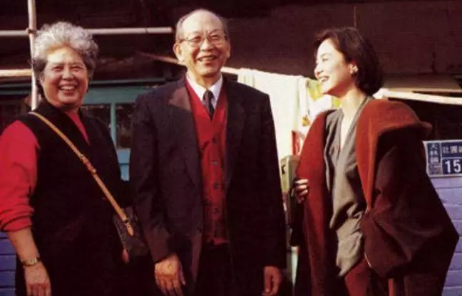 林青霞失散36年的親姐姐近照曝光,長這模樣,網友看了都不淡定了!