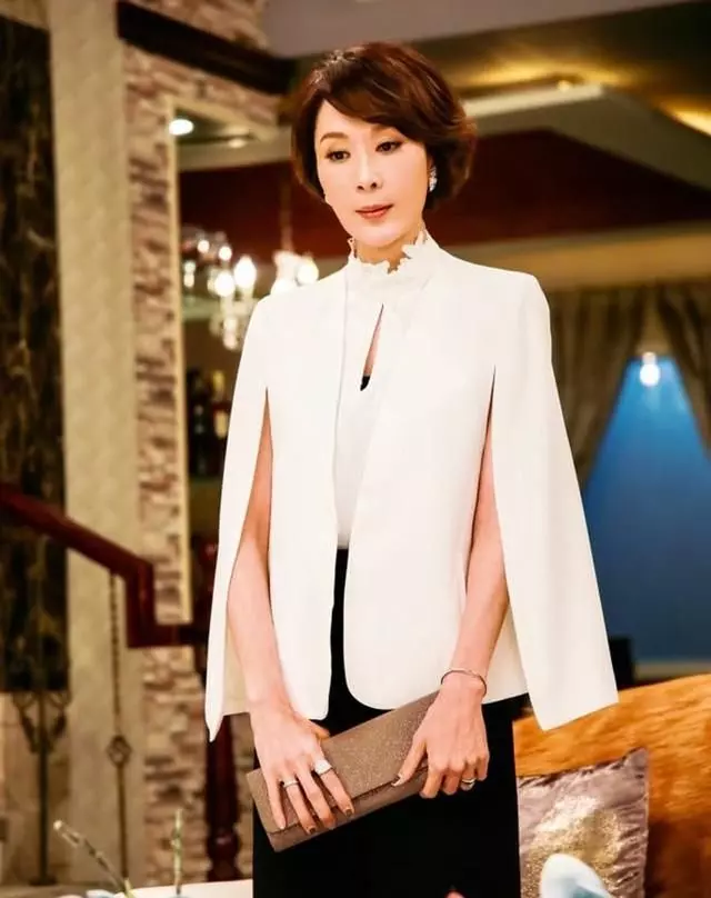 沒幾個人記得她,44歲終於嫁給了愛情,如今48歲擔心生不出孩子!