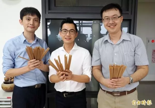 甘蔗渣製吸管 環保還有清甜味