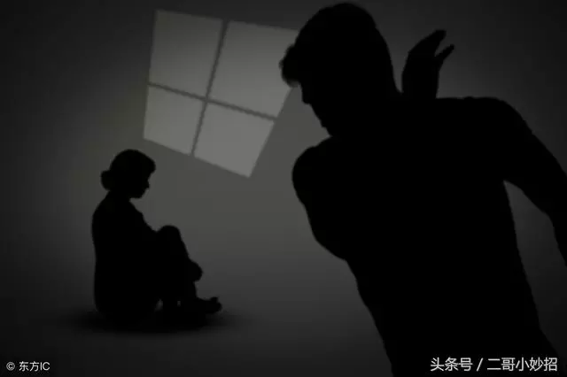 女兒遠嫁他鄉,還遭遇丈夫家庭暴力,我們哭著把她接回家