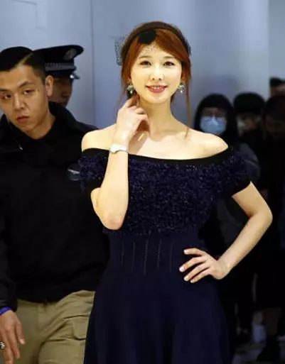 「台灣第一美女」之稱的林志玲,被許多粉絲調侃說:「42歲的林志玲顏值不如51歲的溫碧霞」
