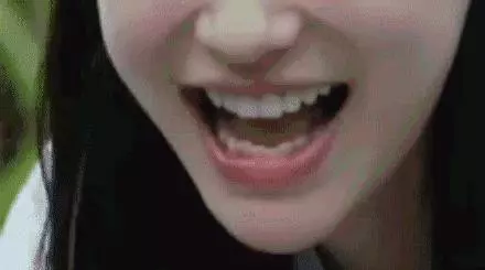 Angelababy錄影被控造假 吃空氣爆米花遭譙翻