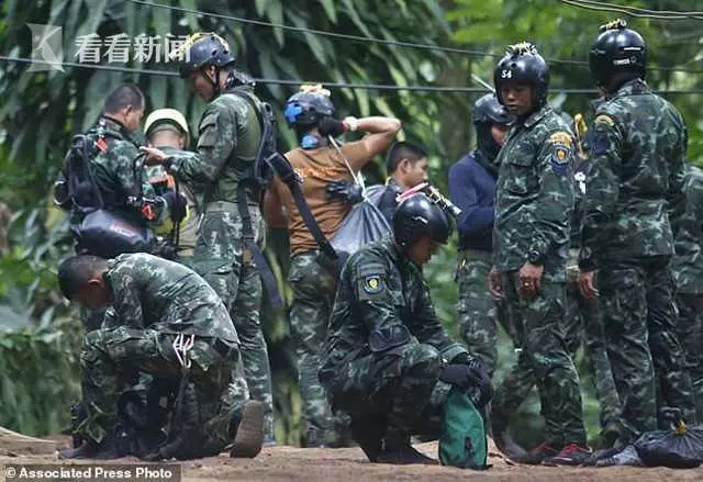 泰前海豹突擊隊員溶洞救援溺亡 出發前自拍「祝我好運 帶孩子回家」
