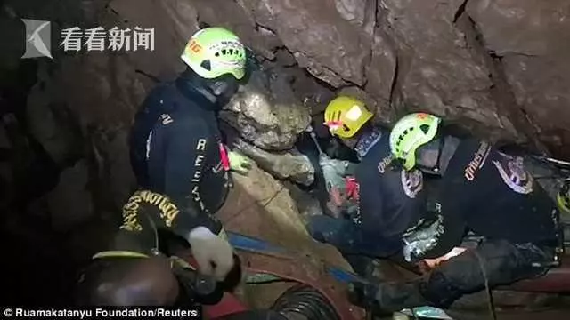 泰前海豹突擊隊員溶洞救援溺亡 出發前自拍「祝我好運 帶孩子回家」