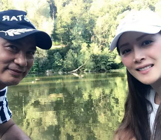 任達華隱瞞多年的妻子近照曝光!原來長這樣,難怪一直不願公開!