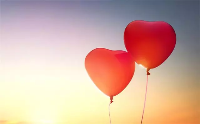 結婚因為彩禮爸媽不認我,離婚後,爸媽:女兒我們永遠是你的後盾