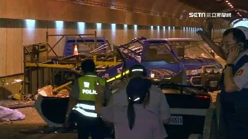 獨自養19歲兒 父子上工遭超跑撞死