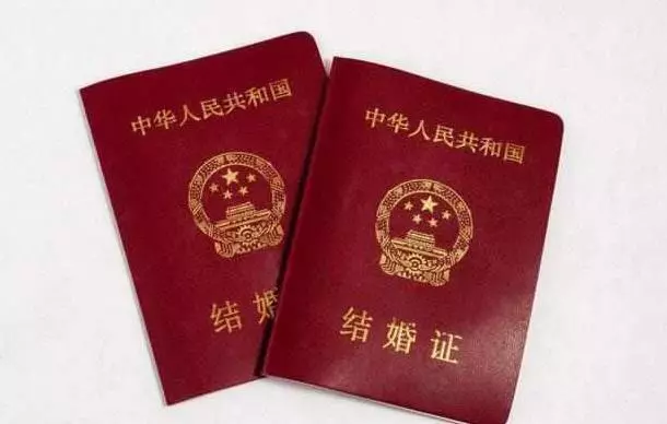 老婆離開後,她妹妹嫁給了我,大婚那天晚上我看到她的後背,我崩潰了