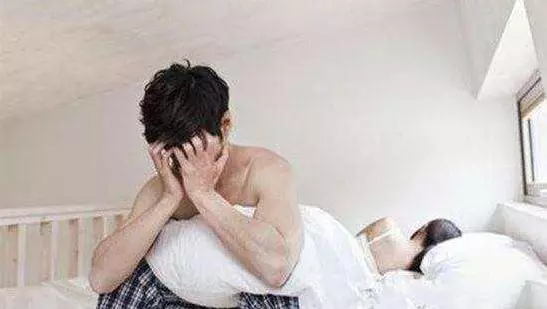 老婆離開後,她妹妹嫁給了我,大婚那天晚上我看到她的後背,我崩潰了