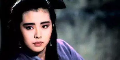 王祖賢18歲,朱茵18歲,趙雅芝18歲,卻都輸給了她的18歲!