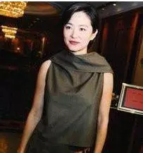 王祖賢18歲,朱茵18歲,趙雅芝18歲,卻都輸給了她的18歲!