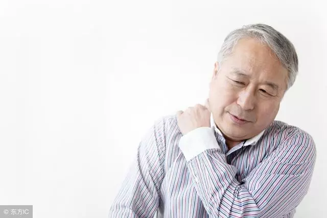 早年拋妻棄子,老了之後要兒子養老,兒子:先把我的撫養費給我!