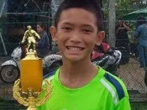 媒體曝光4少年身分, 首位獲救少年名叫吉祥
