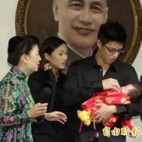 懸缺逾1個月 傳管媽可望接任教育部長