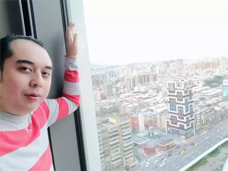 納吉兒子和張東晴不是情侶,竟是這種關係!