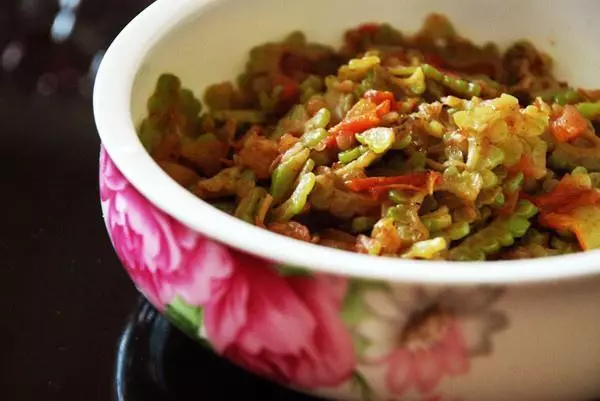 苦瓜15道精選菜譜,比肉好吃,比蝦營養,一分鐘學會,特別下飯!