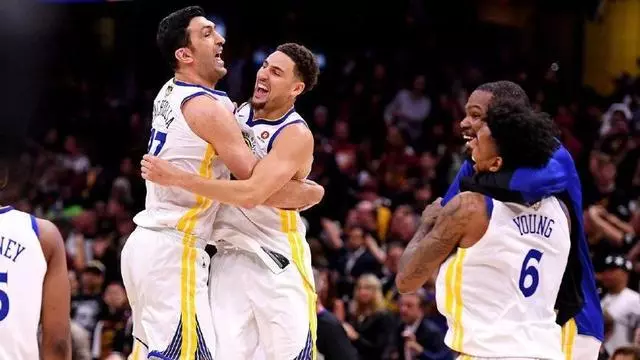 勇士惡漢自毀名聲,母隊不留別隊無人問津,他還能留在NBA嗎