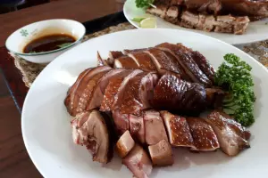 藍橘整合? 李鴻源:願當侯友宜顧問