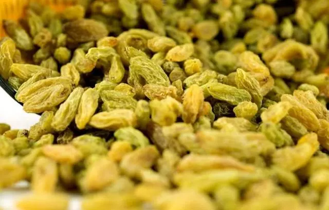 葡萄乾能泡水喝,堅持下去越喝越年輕