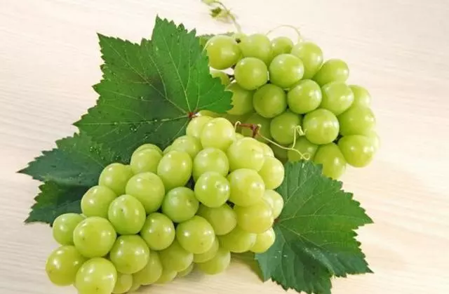 葡萄乾能泡水喝,堅持下去越喝越年輕