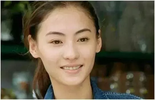 謝賢背著兒子謝霆鋒,親自開車接前兒媳張柏芝,引來謝霆鋒發飆?