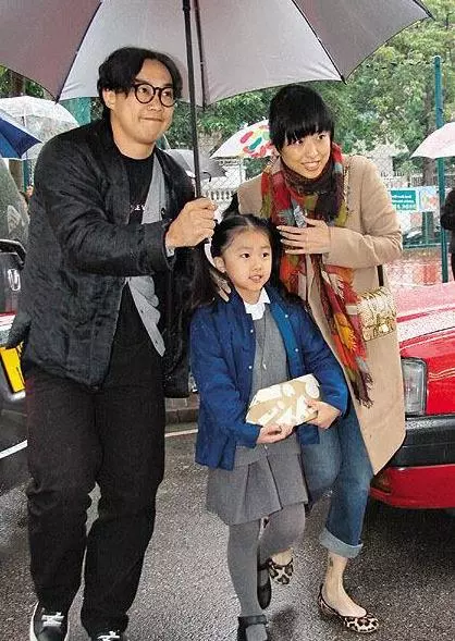 陳奕迅14歲女兒曝光,顏值又高又是學霸,審美一點不像徐濠縈!