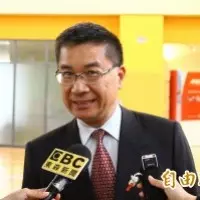 桃市下午4點起 紅黃線開放停車