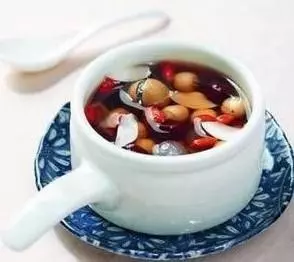 必收藏!20 款素食「養生美容湯」, 65歲媽媽喝完皮膚又水又亮!身體好健康!