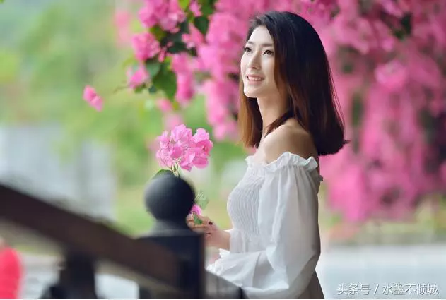 母親對我的欺壓,導致妹妹嫁不出去,為了妹妹幸福,我支持她遠走