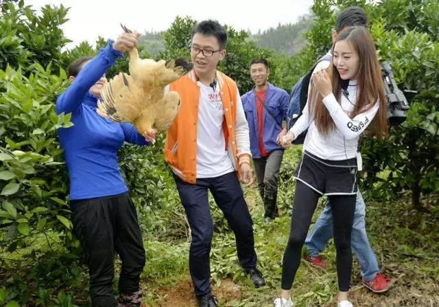離婚後回娘家住我哥那,六歲侄子的孩子話,讓我躲進房間泣不成聲