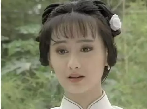 同樣是過億媳婦,陳德容生活和趙薇生活,網友:差距不是一般大!