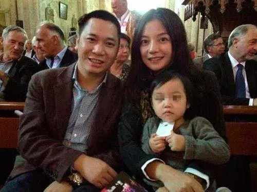 同樣是過億媳婦,陳德容生活和趙薇生活,網友:差距不是一般大!