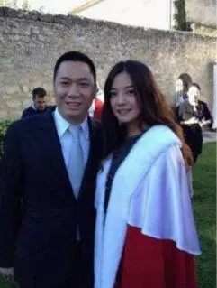 同樣是過億媳婦,陳德容生活和趙薇生活,網友:差距不是一般大!